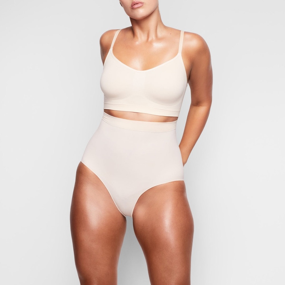 SKIMS | Seamless Sculpt Mid Waist Brief
